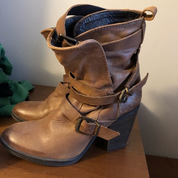 Steve Madden Boots - Picture 1 of 5